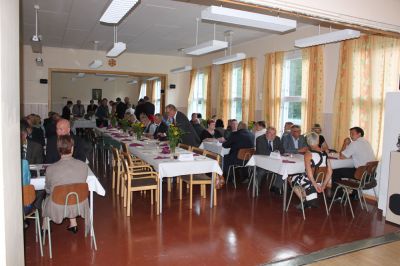 Ruokailu on alkanut
